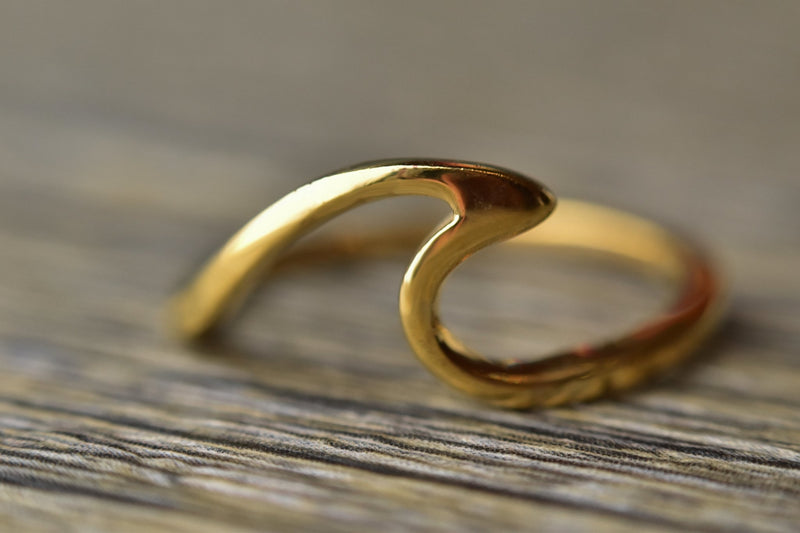 14k Gold Plated Wave Ring - Kat's Collection
