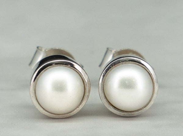 Pearl Earrings - Kat's Collection